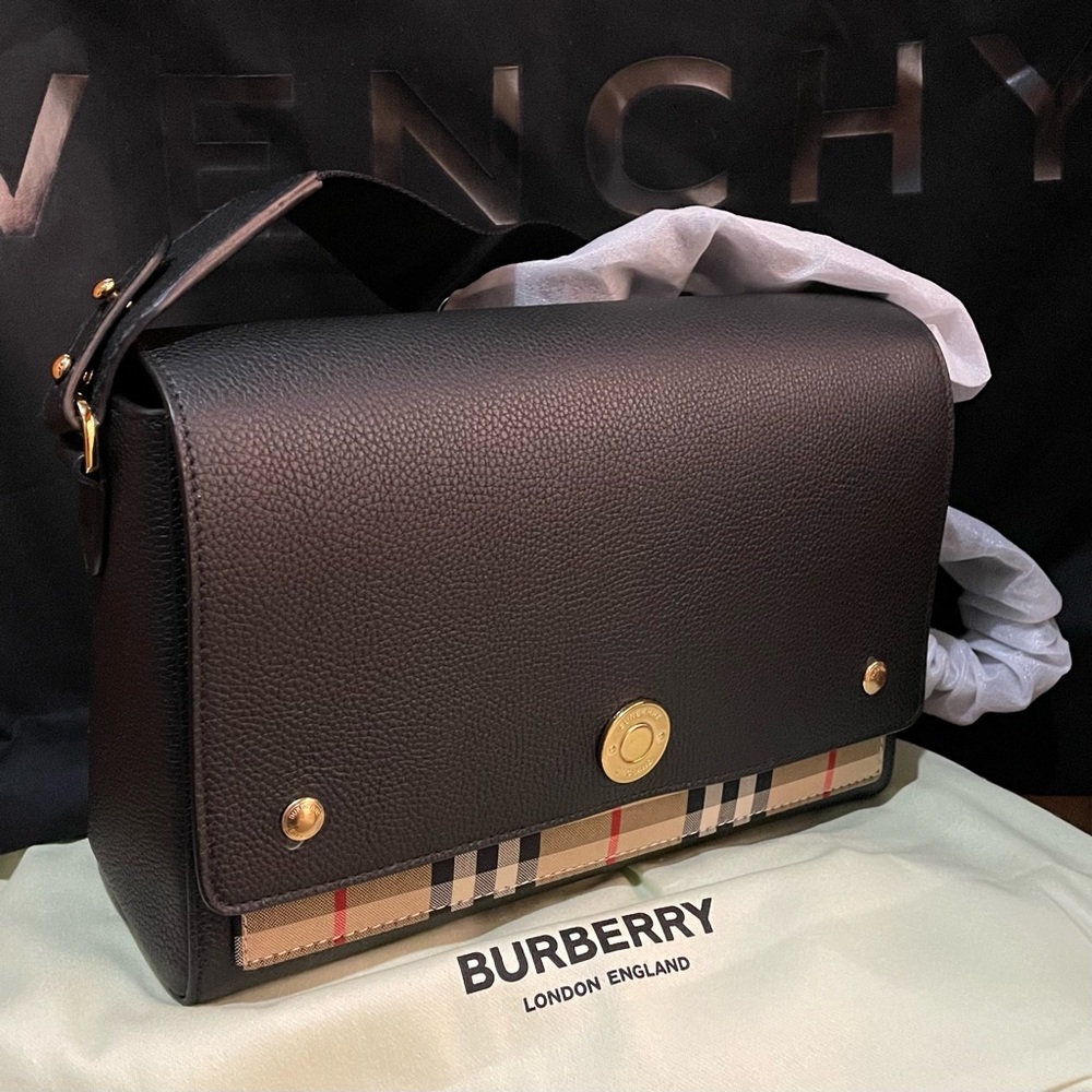 Burberry Note Black